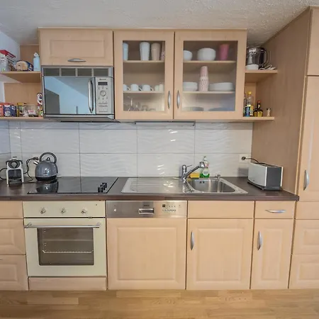 Point Cardinal Apartment